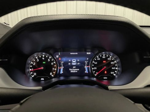 Used 2025 Jeep Compass Limited AWD/4WD image 25