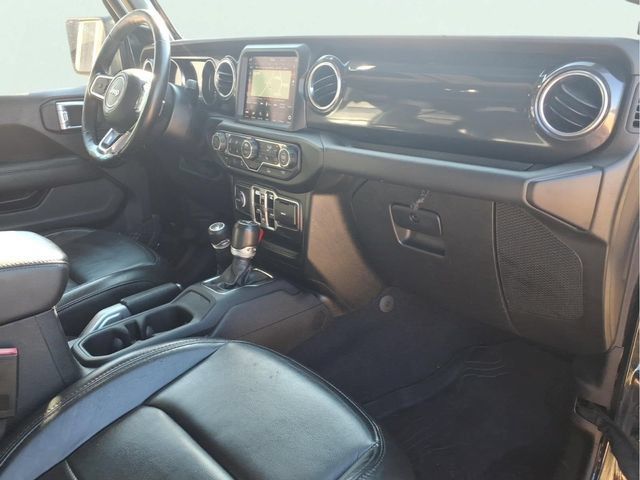 Used 2022 Jeep Wrangler Unlimited Sahara AWD/4WD image 22