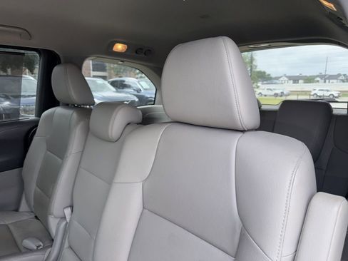 Used 2016 Honda Odyssey EX-L image 4