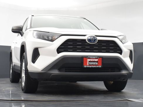Used 2021 Toyota RAV4 LE AWD/4WD image 28