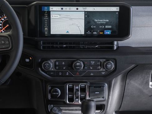 New 2026 Jeep Gladiator Sport image 23