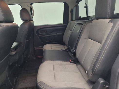 Used 2018 Nissan Titan S w/ S Utility Package RWD image 18