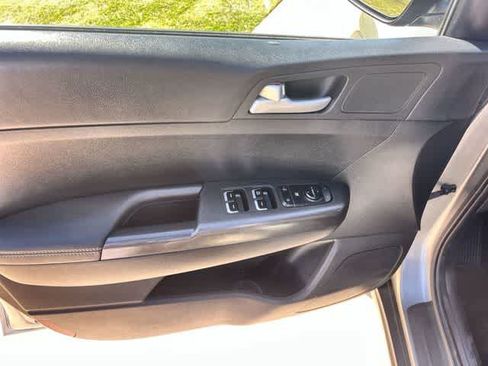 Used 2021 Kia Sportage LX FWD image 29