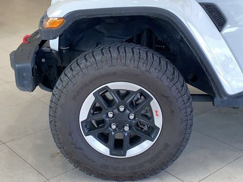 Used 2020 Jeep Wrangler Unlimited Rubicon w/ Uconnect 4C Nav & Sound Group AWD/4WD image 12