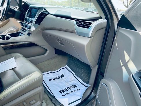 Used 2016 GMC Yukon SLT w/ Open Road Package AWD/4WD image 20