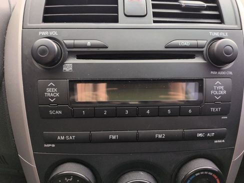 Used 2009 Toyota Corolla S image 20