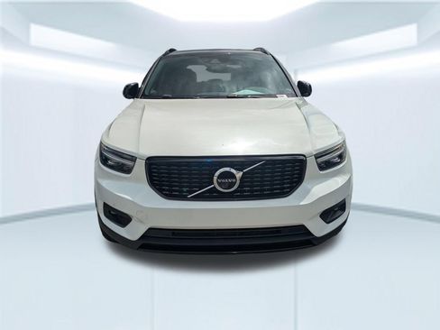 Used 2022 Volvo XC40 T5 R-Design w/ Advanced Package AWD/4WD image 4