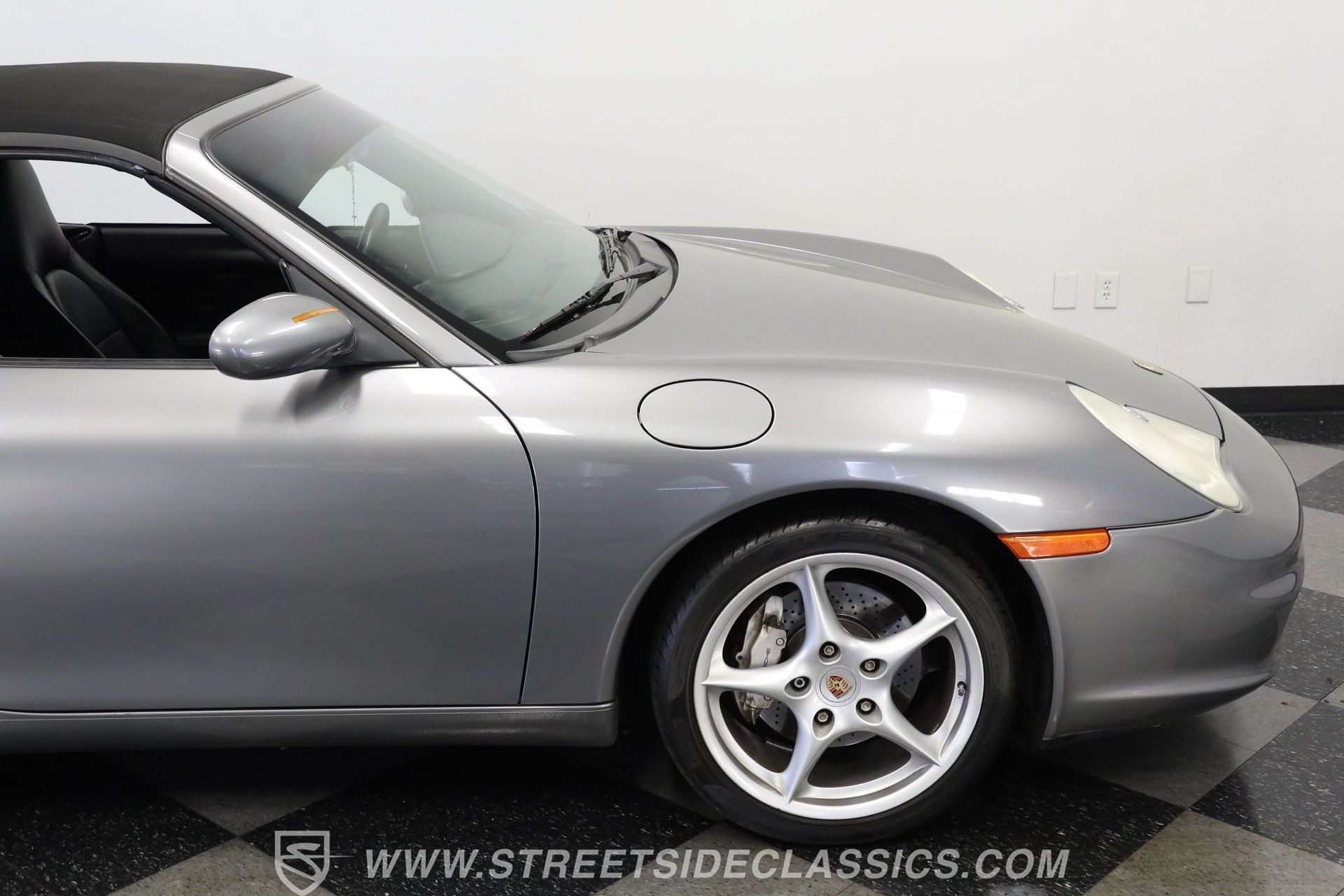 Used 2002 Porsche 911 Carrera 4 AWD/4WD image 29