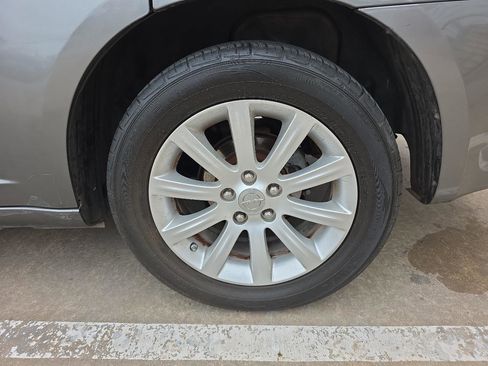 Used 2013 Chrysler 200 Touring FWD image 26