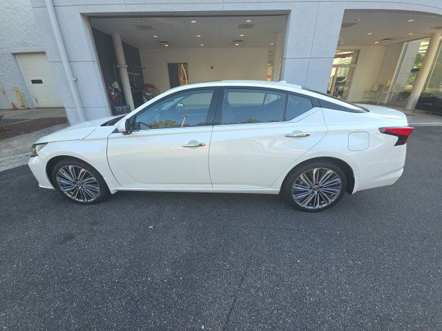 Used 2023 Nissan Altima 2.5 SL AWD/4WD image 28