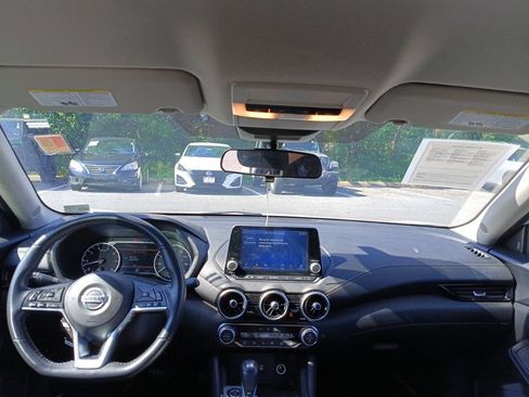 Used 2023 Nissan Sentra SV w/ All-Weather Package FWD image 6