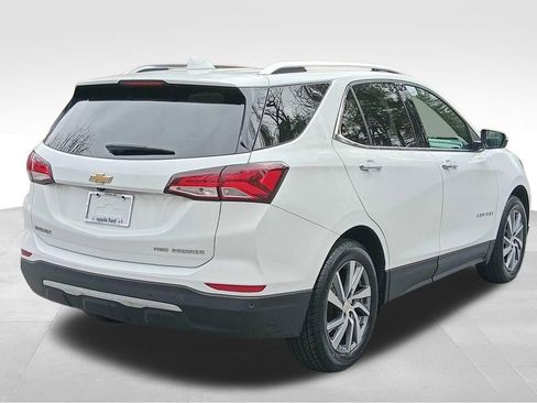 Used 2022 Chevrolet Equinox Premier image 3