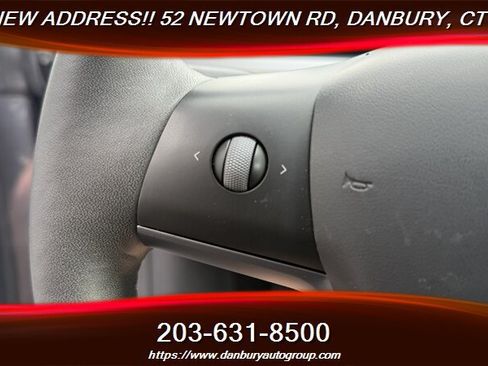Used 2023 Tesla Model Y 2WD image 17
