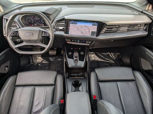 Used 2024 Audi Q4 e-tron Premium Plus image 7