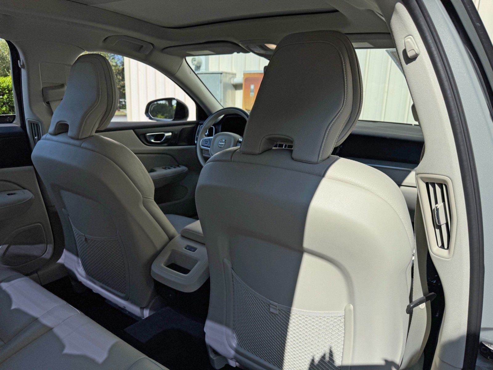 Used 2024 Volvo S60 B5 Plus w/ Climate Package FWD image 39