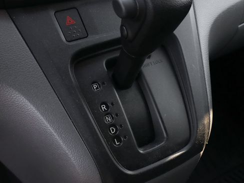 Used 2017 Nissan NV200 S FWD image 27