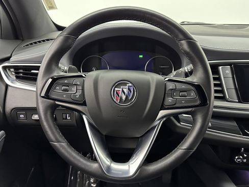 Used 2024 Buick Enclave Premium image 16