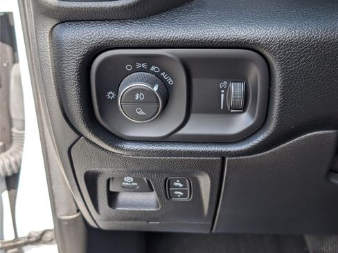 Used 2022 RAM 1500 Big Horn AWD/4WD image 20