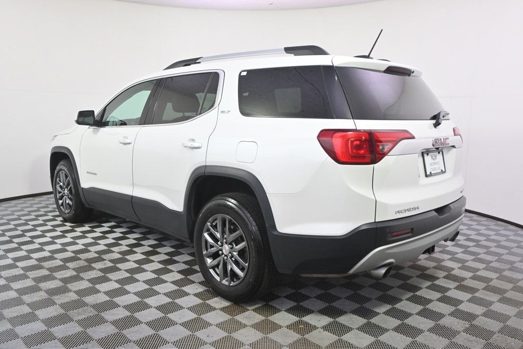 Used 2017 GMC Acadia SLT AWD/4WD image 3
