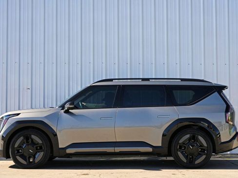 Used 2024 Kia EV9 GT-Line image 9