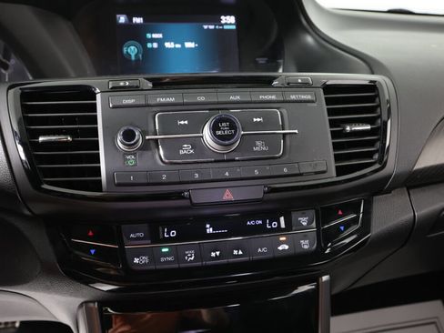 Used 2016 Honda Accord Sport image 34