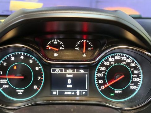 Used 2017 Chevrolet Cruze LT w/ LT Convenience Package image 21