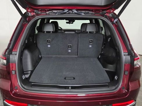 New 2025 Jeep Grand Cherokee Limited w/ Trailer Tow Package image 10