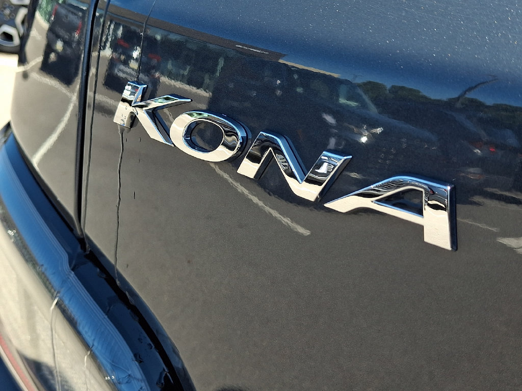 Used 2023 Hyundai Kona SEL AWD/4WD image 29