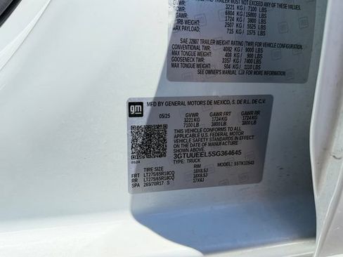Used 2025 GMC Sierra 1500 AT4 AWD/4WD image 25
