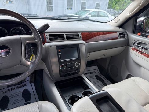Used 2013 GMC Sierra 1500 SLT w/ LPO, Deluxe Chrome Package AWD/4WD image 17