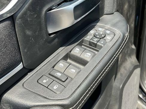 New 2025 RAM 2500 Big Horn AWD/4WD image 12