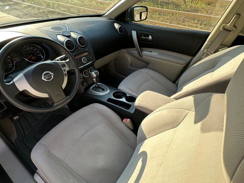 Used 2011 Nissan Rogue S image 17