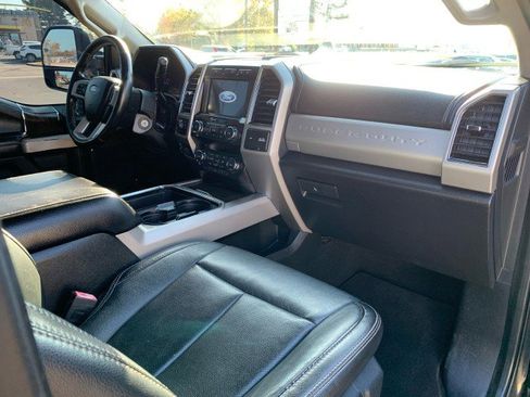 Used 2020 Ford F250 Lariat w/ Lariat Value Package image 18