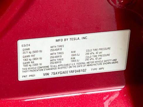 Used 2024 Tesla Model Y Long Range AWD/4WD image 31