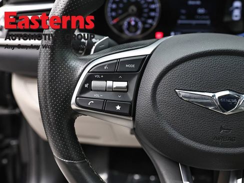 Used 2023 Genesis G70 2.0T AWD/4WD image 15