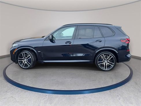 Used 2024 BMW X5 M60i image 9