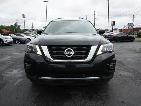 Used 2020 Nissan Pathfinder SV w/ Cargo Package FWD image 2