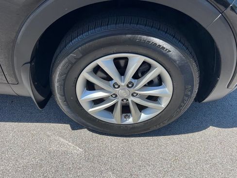 Used 2017 Kia Sorento L FWD image 11