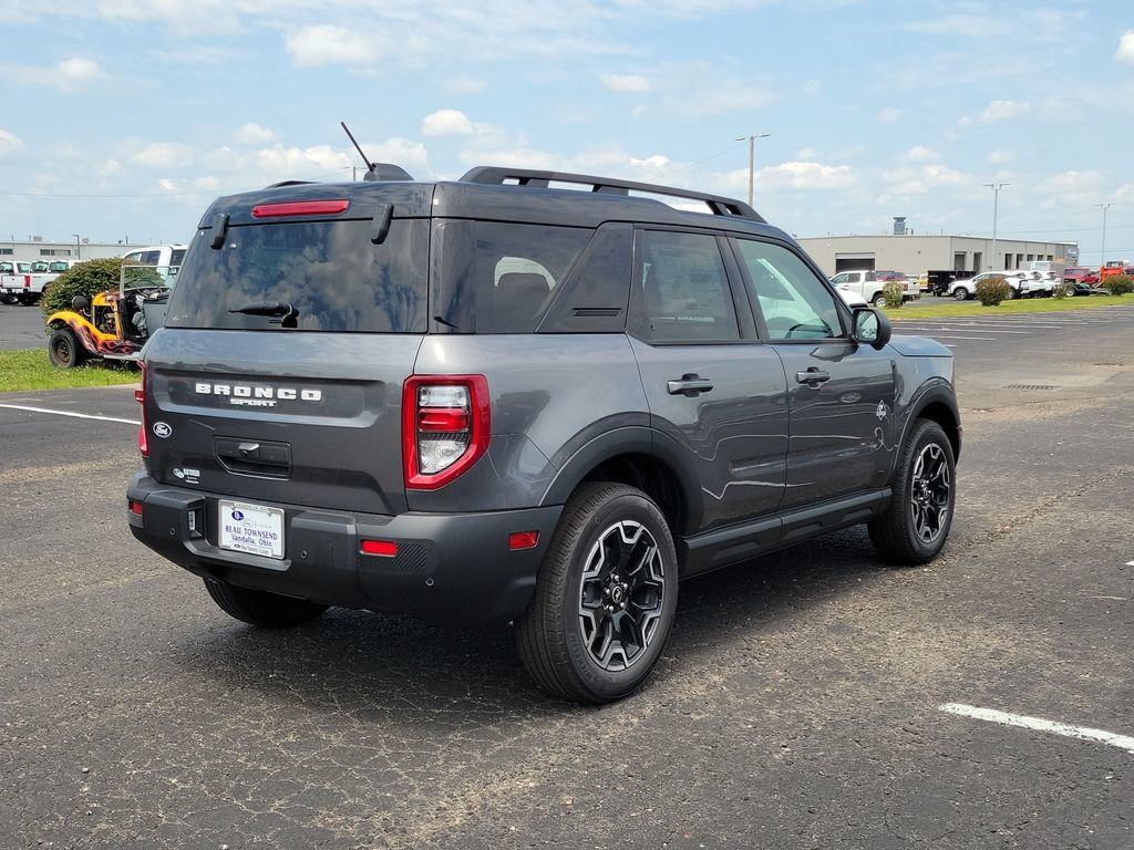 New 2026 Ford Bronco Sport Outer Banks w/ Outer Banks Tech Package+ AWD/4WD image 4