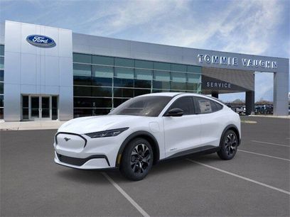 New 2025 Ford Mustang Mach-E Select w/ Comfort Package Lite