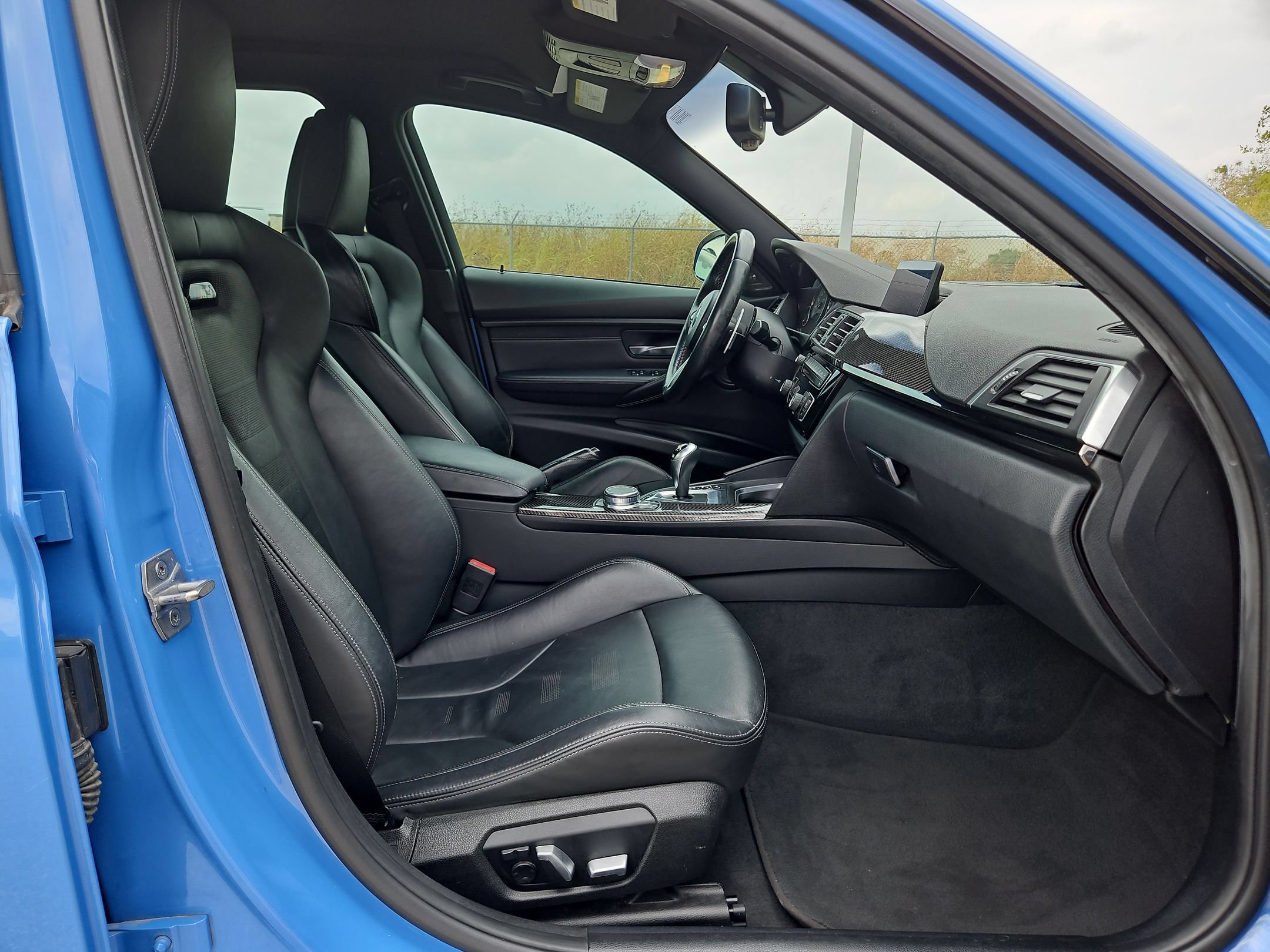 Used 2018 BMW M3 RWD image 27
