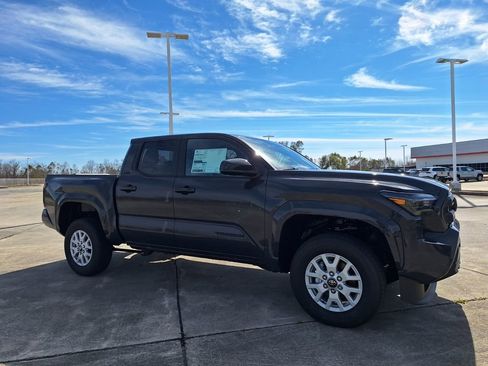 New 2026 Toyota Tacoma SR5 image 3