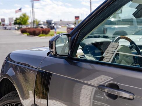 Used 2019 Land Rover Range Rover Supercharged AWD/4WD image 13