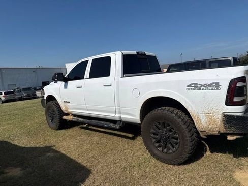 Used 2020 RAM 2500 Laramie w/ Night Edition AWD/4WD image 5