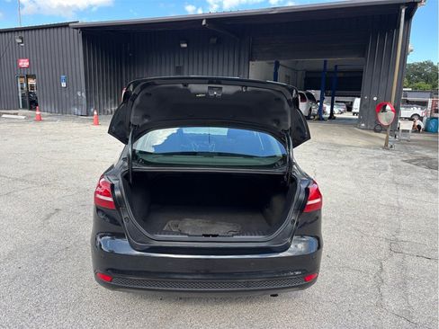 Used 2015 Ford Focus SE FWD image 34