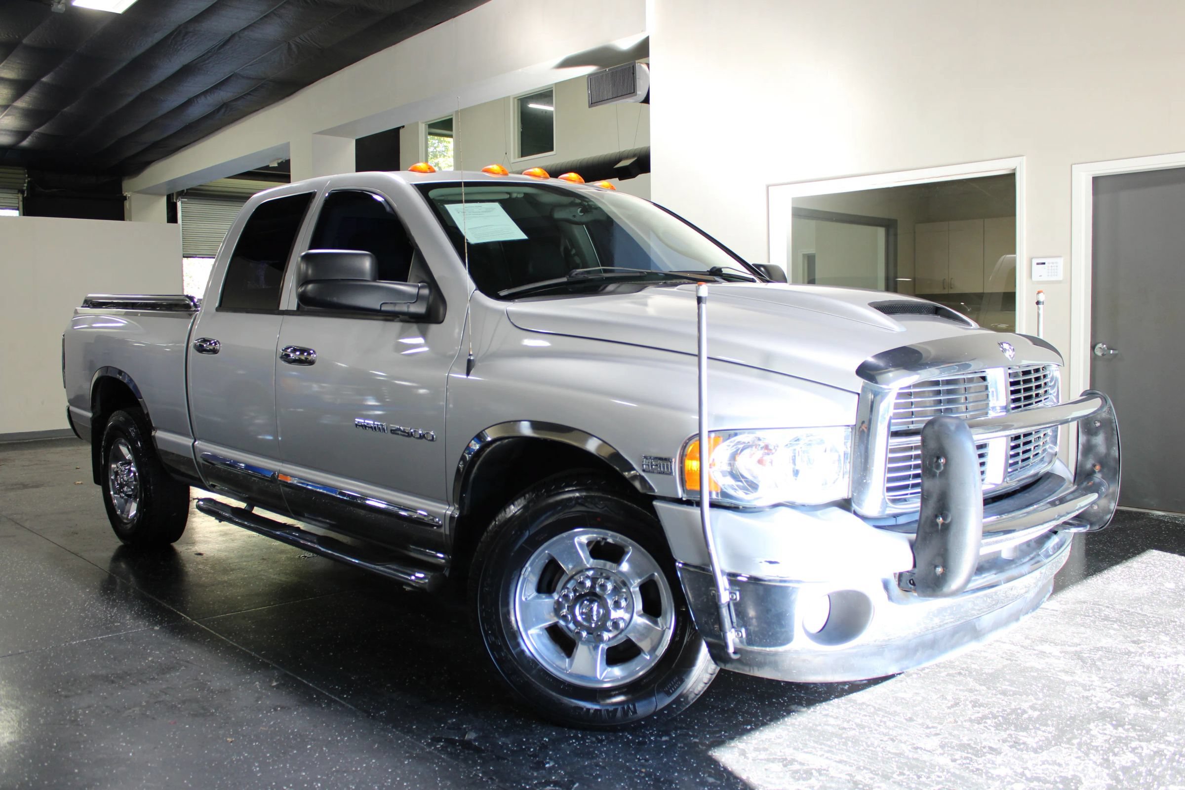 Used 2005 Dodge Ram 2500 Truck SLT RWD image 38