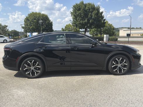 Certified 2023 Toyota Crown AWD/4WD image 27