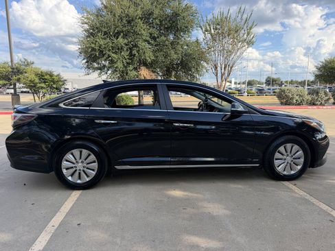 Used 2016 Hyundai Sonata SE FWD image 8