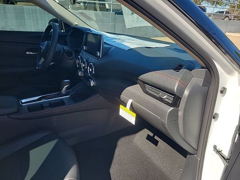 New 2025 Nissan Sentra SR w/ SR Premium Package FWD image 40