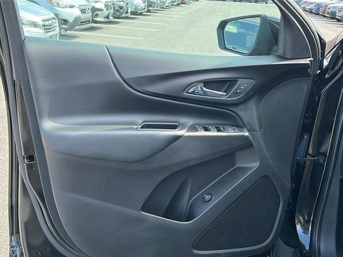 Used 2018 Chevrolet Equinox LT image 9